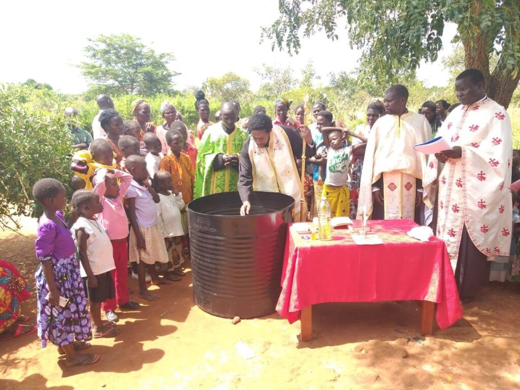 Mass baptisms in Uganda