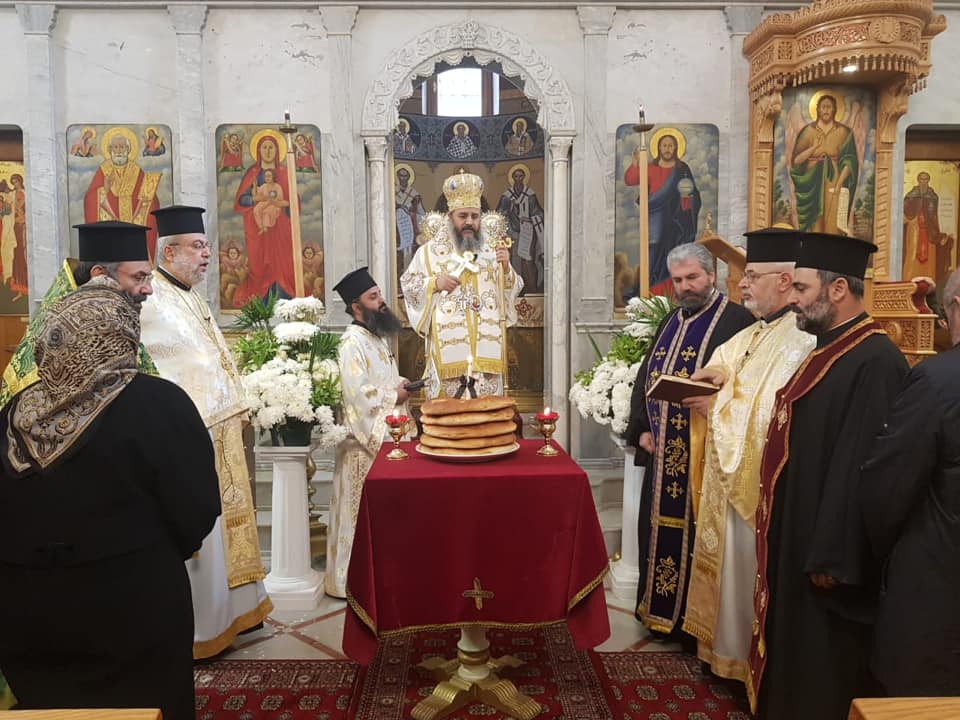 ترأس صاحب السيادة المتروبوليت أنطونيوس (الصوري) الجزيل الإحترام ، سحرية وقداس أحد الأجداد صباح اليوم الأحد ١٥ ك ١ ، ٢٠١٩ ، في كاتدرائية القديس نيقولاوس في زحلة . وذلك لأجل راحة نفس المثلث الرحمات المتروبوليت اسبيريدون (خوري)، كما أقيم الجناز التذكاري بعد القداس الإلهي