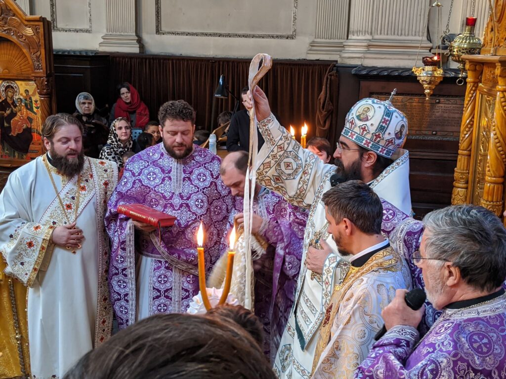 Mitropolitul Iosif semnalează pericolul pentru generaţia actuală: În libertate riscăm să ne pierdem credința