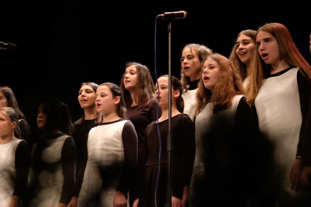 Χριστούγεννα με διεθνούς φήμης χορωδίες στον Πολύγυρο