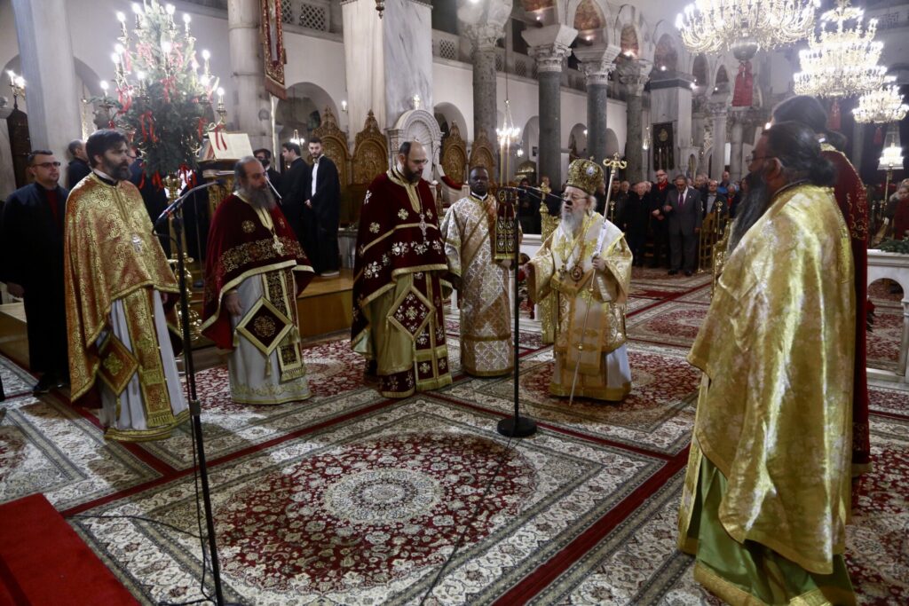 Η Χριστουγεννιάτικη Θεία Λειτουργία στην Ι.Μ. Θεσσαλονίκης