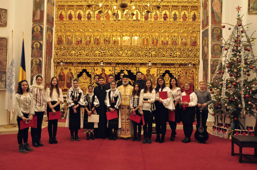 Colindători la Biserica Palatului Cotroceni