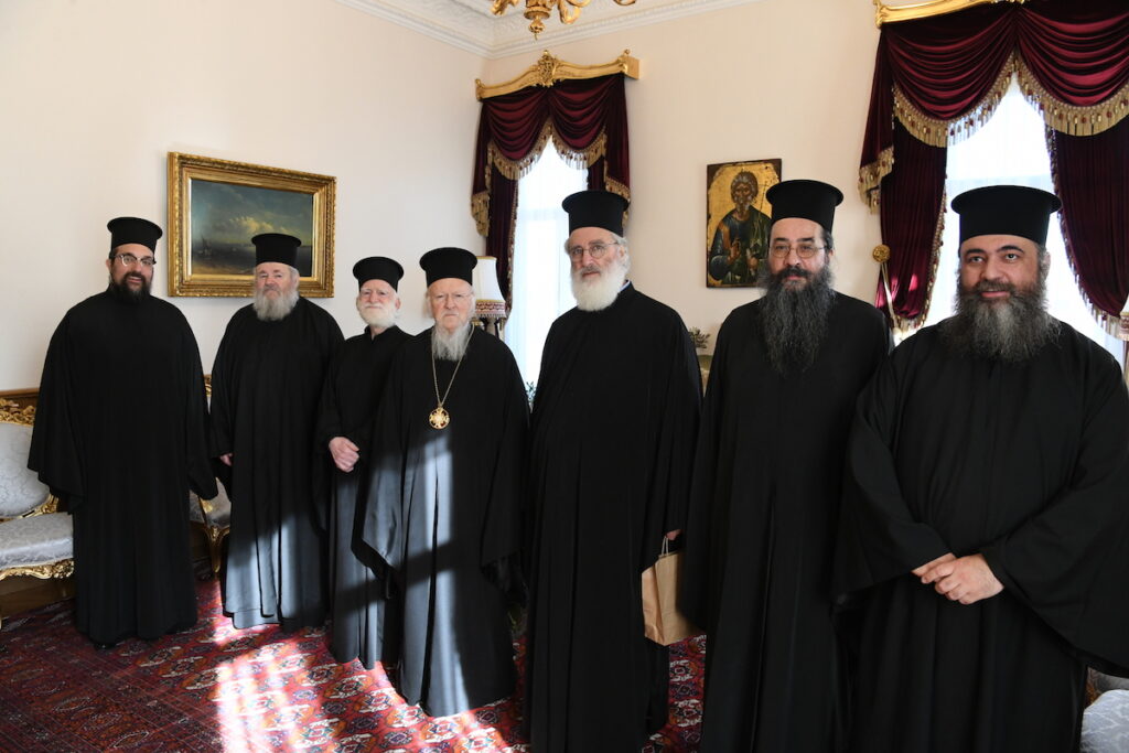 Αρχιερείς της εν Κρήτη Εκκλησίας στον Οικουμενικό Πατριάρχη
