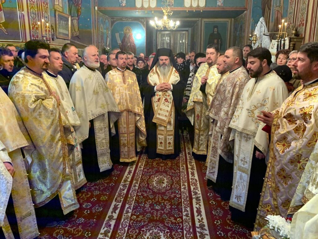 Episcopul Ignatie oferă antidotul la lipsa stăpânirii de sine, unul din păcatele care macină şi divizează societatea