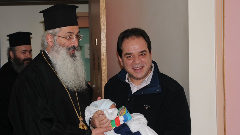 ΑΠΟΣΤΟΛΗ: “Στρώνει” τραπέζι για 3.000 οικογένειες