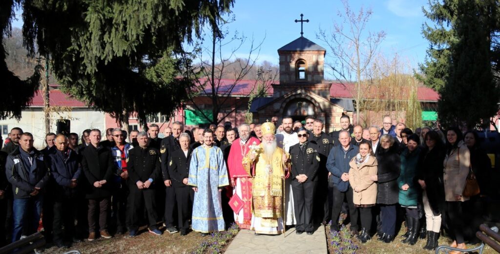 ОСВЕШТАНА ЦРКВА У РУДНИКУ САСЕ