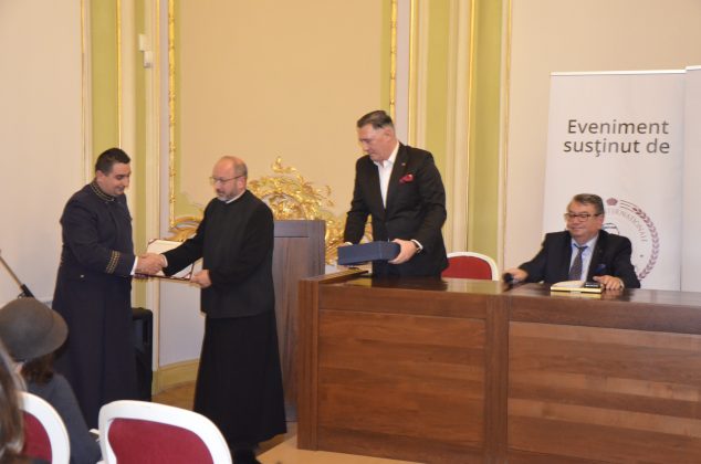 „10 pentru Craiova”: Directorul seminarului premiat pentru promovarea valorilor Ortodoxiei