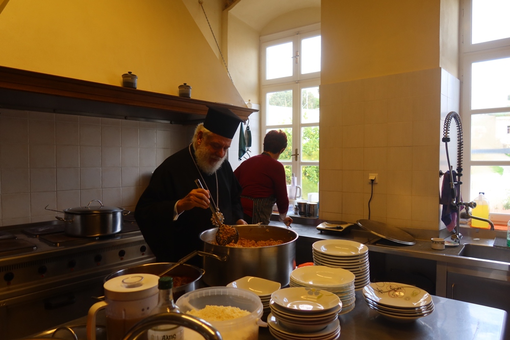 Ευλογημένη επίσκεψη στα Ιδρύματα Προστασίας Γήρατος