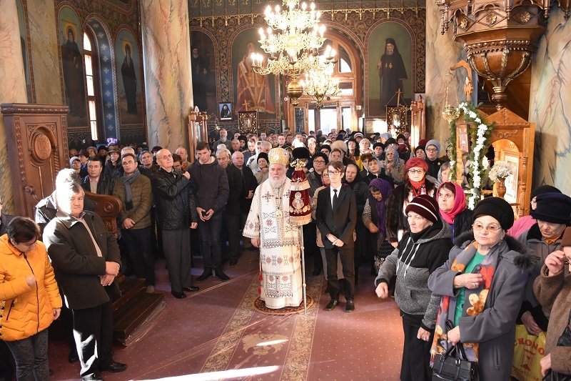 10 ani de la resfinţirea Catedralei din Tulcea: în imagini