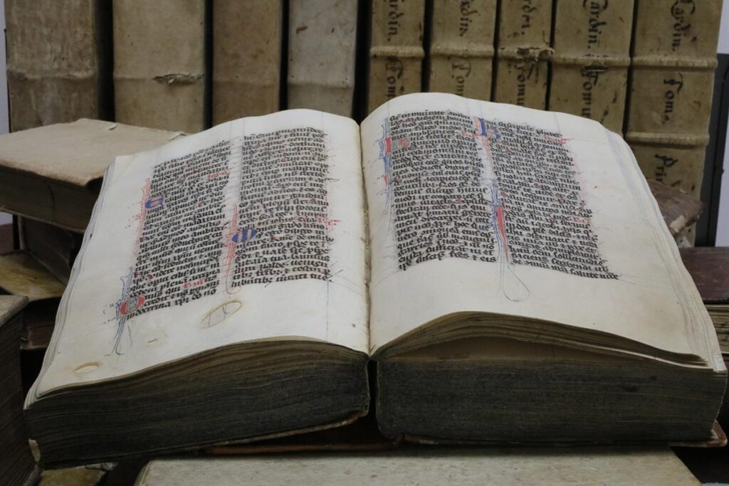 Colecţie de carte românească la Veneţia