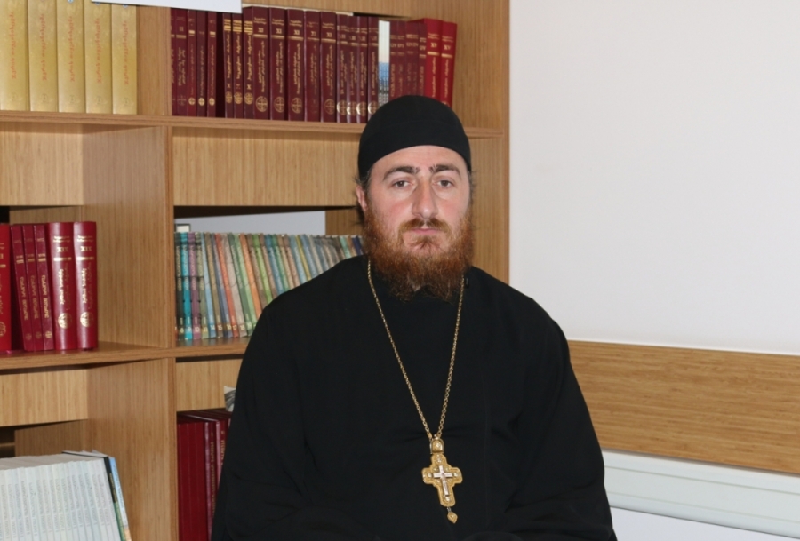 “ბიბლია განმარტებებით” – პროექტი, რომელიც ქართული საზოგადოებისთვის ღვთის სიტყვასთან მიმყვანებელ კარიბჭედ უნდა იქცეს