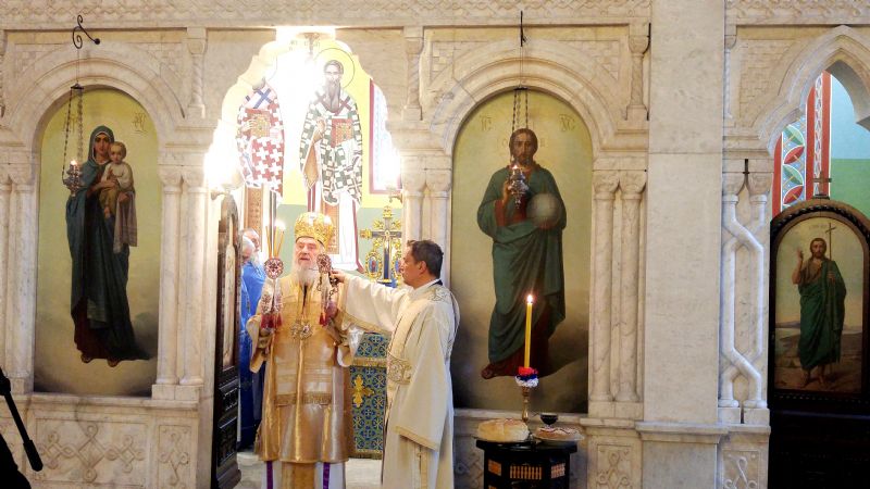 Патријарх богослужио у храму Светог Александра Невског