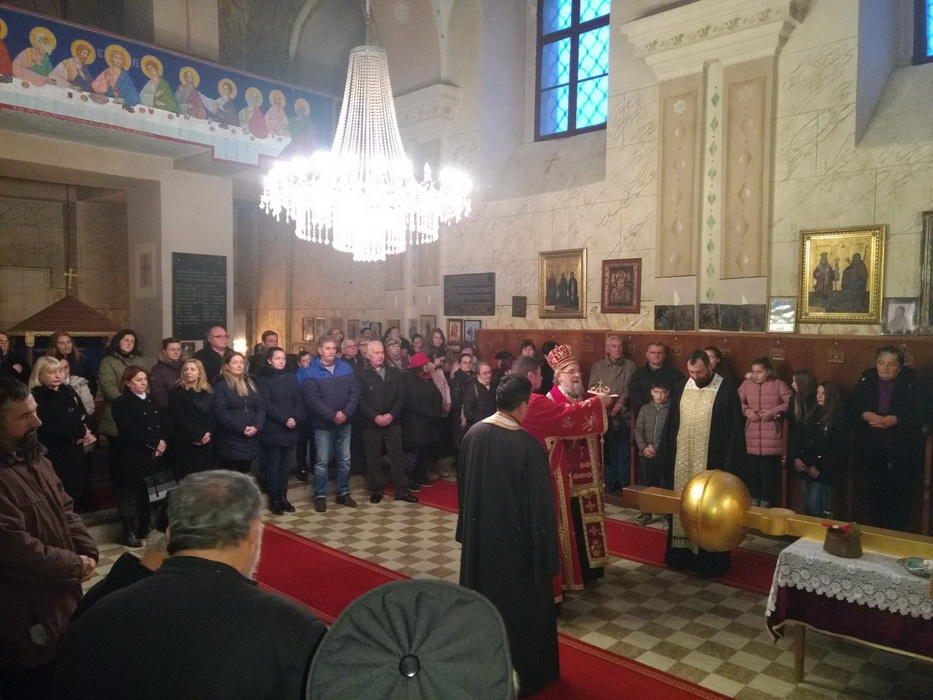 Подигнута купола на храм у Краљевцима