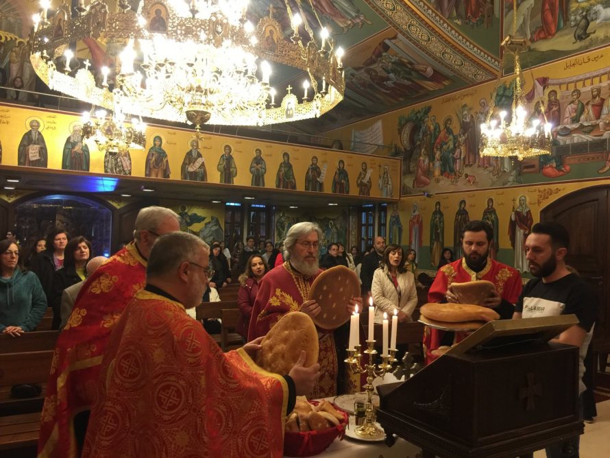 Nașterea Domnului a fost sărbătorită în Orientul Apropiat: Pr. Gheorghe Costea a slujit în Liban