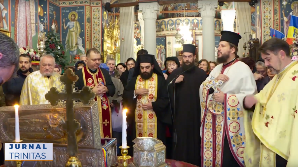 Capul Sf. Teodor Stratilat se află pentru prima dată în România, la Biserica Sf. Gheorghe-Nou din capitală