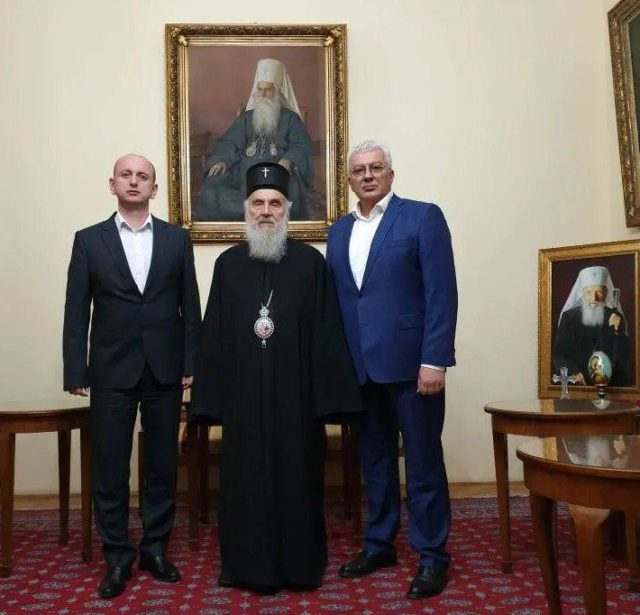 Подршка истрајној борби у одбрани Српске Православне Цркве