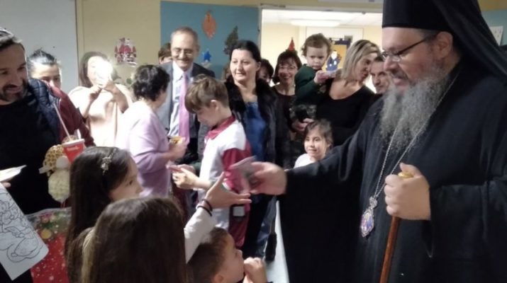 Χαμόγελα γέμισε η Παιδιατρική Κλινική του Πανεπιστημιακού Νοσοκομείου Λαρίσης