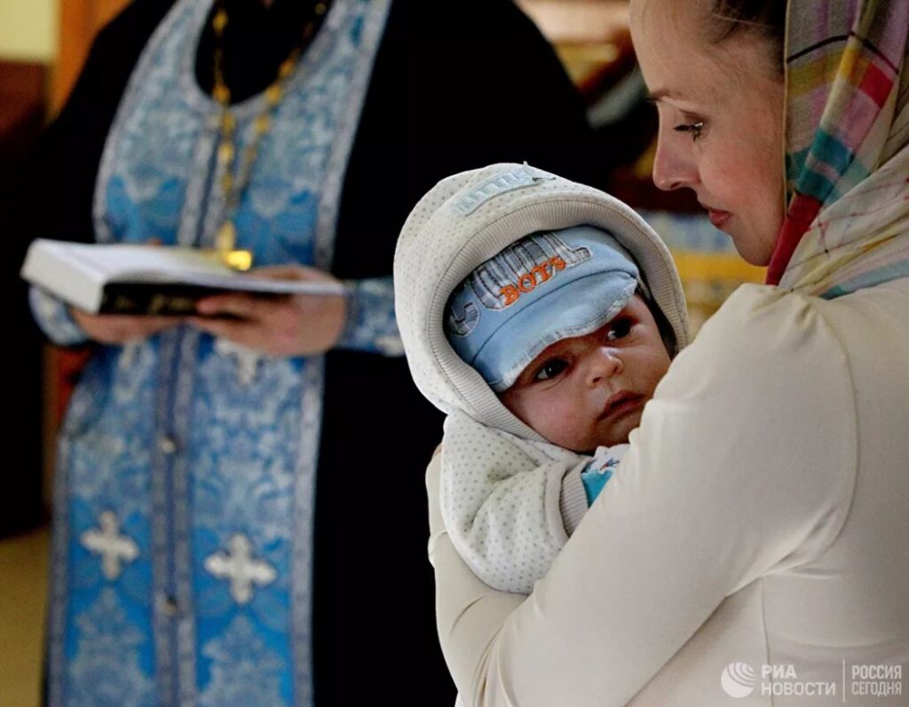 Священник рассказал, когда в РПЦ могут пересмотреть отношение к ЭКО
