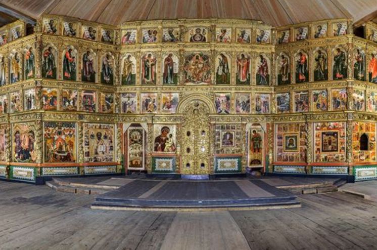 В Преображенской церкви в Кижах полностью восстановили иконостас