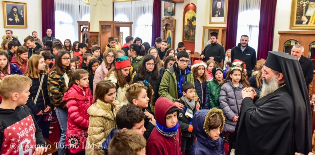 Κάλαντα και ύμνοι στο Επισκοπείο Λαγκαδά