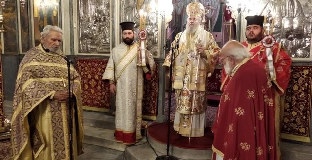 Νυχτερινή Χριστουγεννιάτικη Θεία Λειτουργία στην Ι.Μ. Κυδωνίας