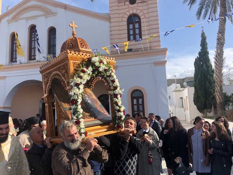 Ένα χωριό της Νάξου εορτάζει ολολάμπρως τον Άγιο Σπυρίδωνα