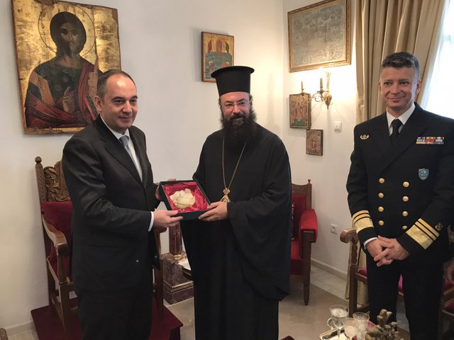 Ο Υπουργός Ναυτιλίας στον Μητροπολίτη Πέτρας