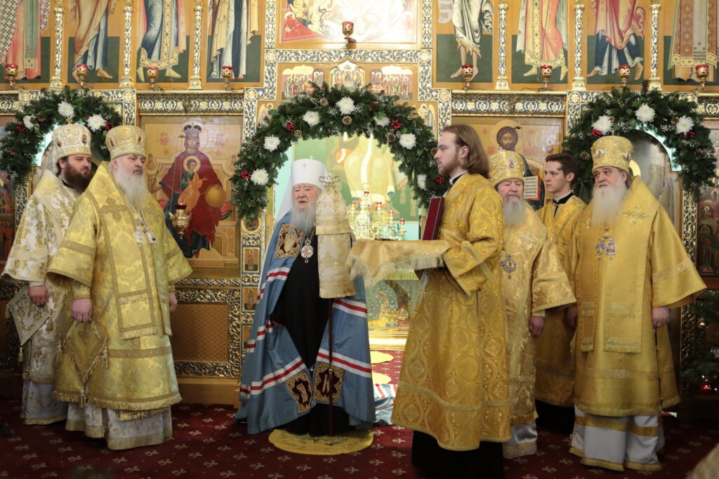 Митрополит Крутицкий Ювеналий возглавил празднование Рождества Христова в подмосковной Коломне