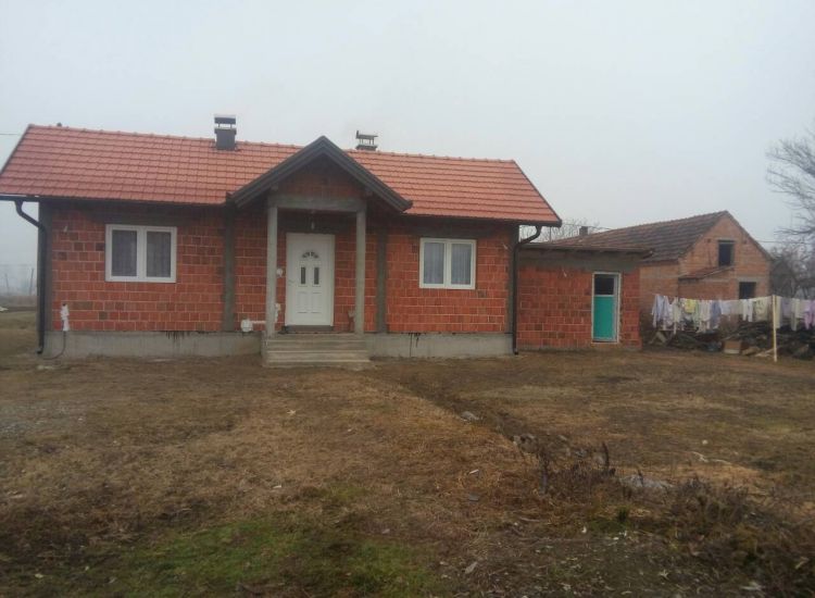 НОВА КУЋА ЗА ПОРОДИЦУ КОКАНОВИЋ ИЗ ГОРЊЕГ ЦРЊЕЛОВА