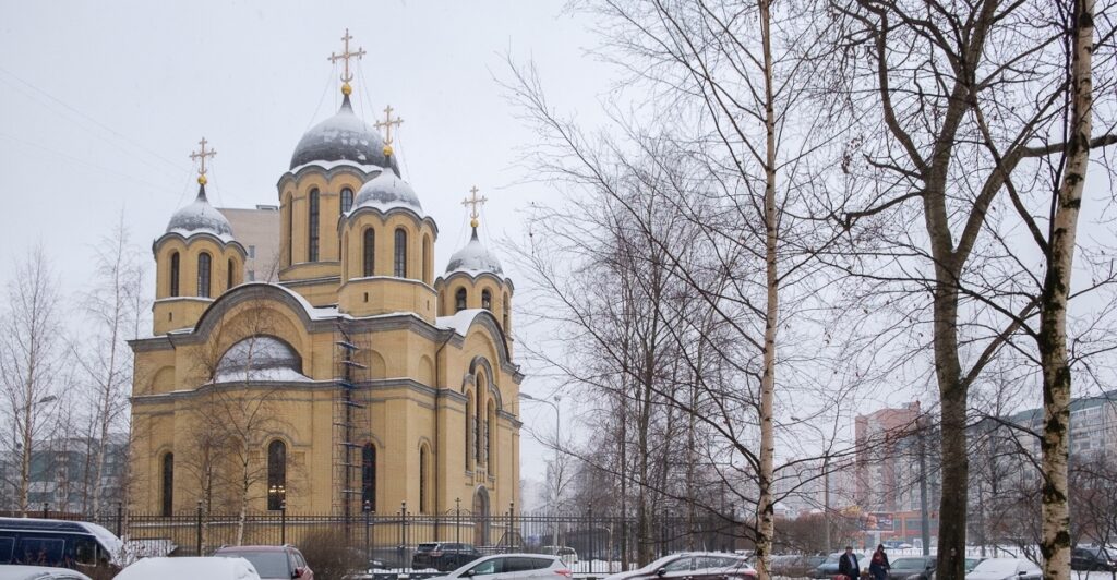 Митрополит Варсонофий совершил Божественную литургию в храме Рождества Христова
