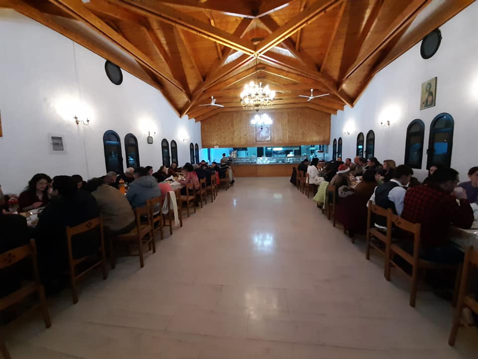 Manastiri i Hirshëm i Shën Vlashit: “Me ndihmën e Perëndisë, me bekimin e Kryepiskopit tonë Anastas, si edhe me ndihmat e ofruara nga jashtë dhe brenda vendit, arritëm të mbanim 4 javët e para, rreth 170 persona”