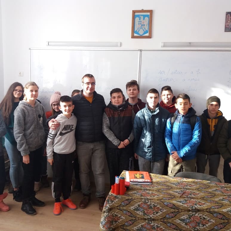 Profesorul de religie de peste Prut: Să încerc măcar să fac bine este cea mai mare bucurie