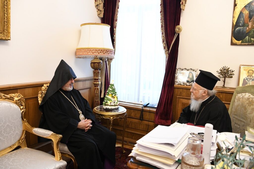 Ευχές προς τον Οικουμενικό Πατριάρχη