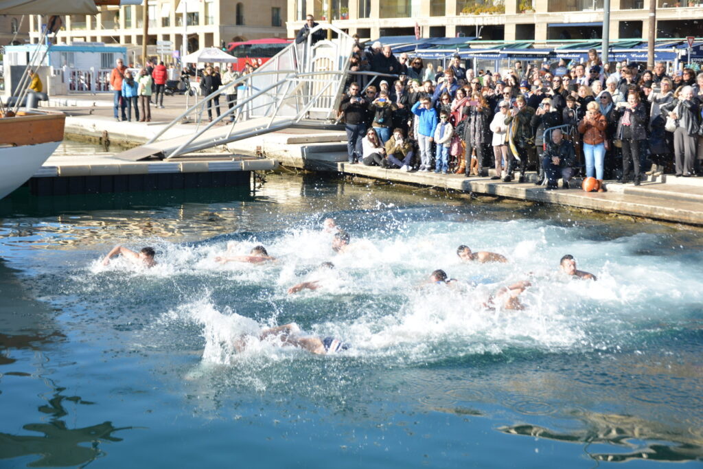 Η κατάδυση του Τιμίου Σταυρού στη Μασσαλία