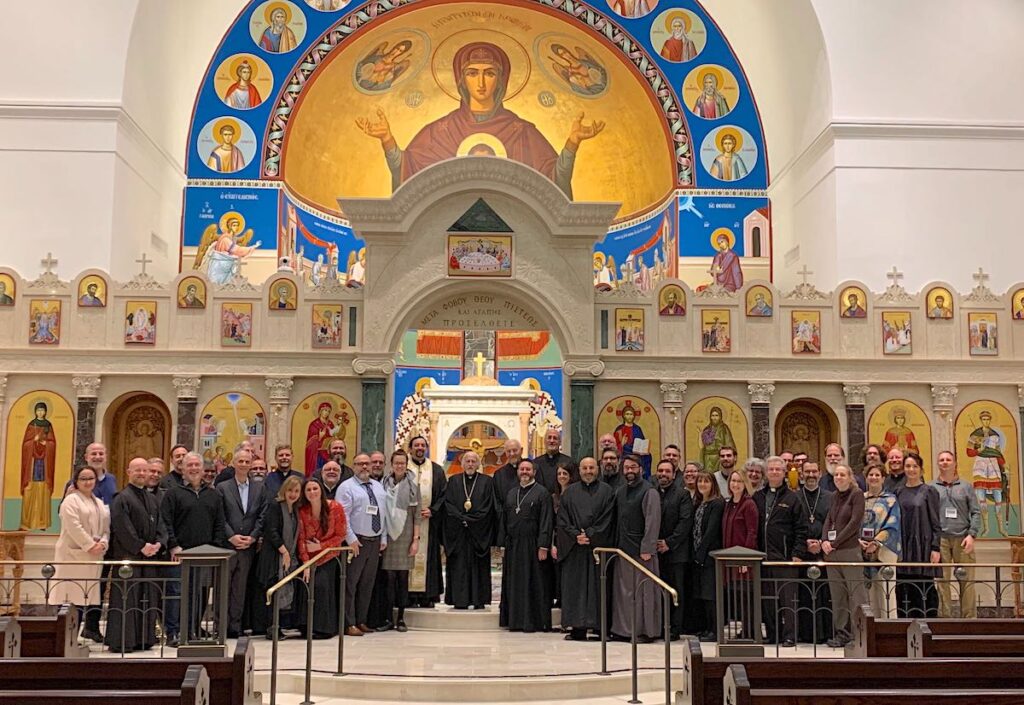 Η Αρχιεπ. Αμερικής στο πλευρό της οικογένειας