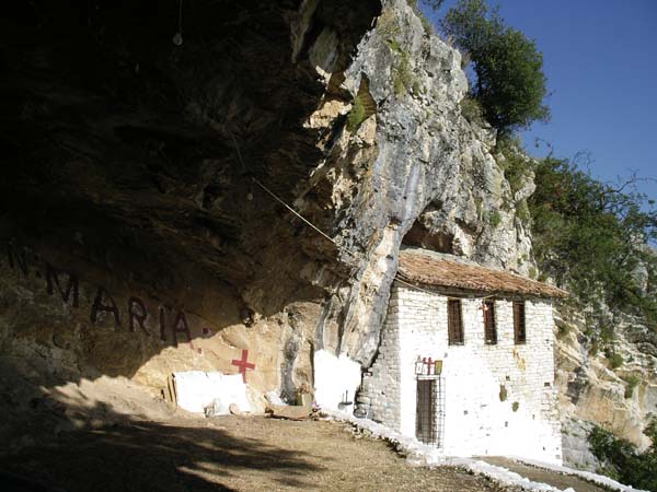 Miratohet restaurimi i pikturës murale në kishën e Shën Mërisë në Sinjë, Berat