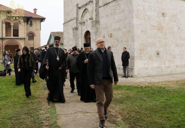 Подршка пројекту „Земља живих”