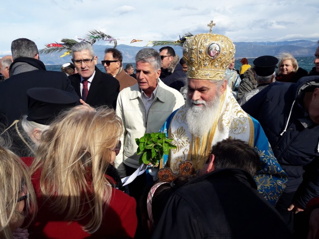 “Κρατήστε τον Αγιασμό σαν “εφόδιο” στην καθημερινή σας ζωή”