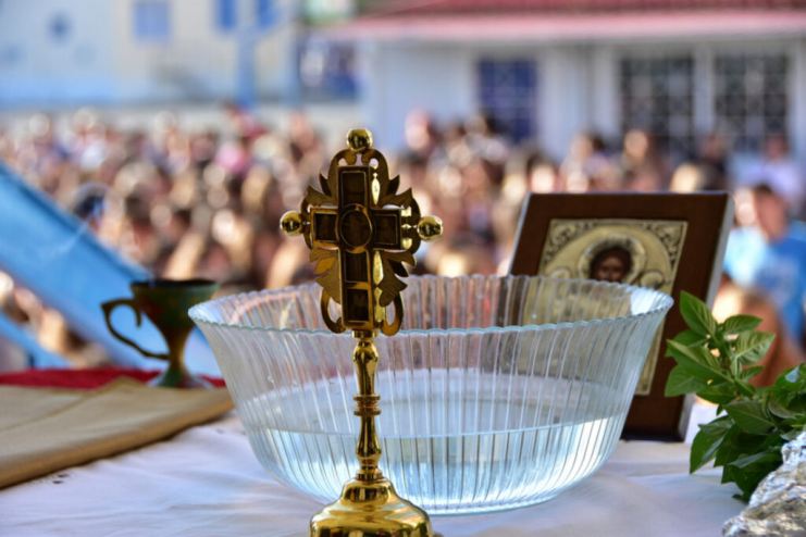 ΝΟΜΟΣ: “Σβήνουν” από τα απολυτήρια Ορθοδοξία και Ελληνισμό- Εκκλησιασμός κατά την κρίση των διδασκόντων στην εορτή των Τριών Ιεραρχών