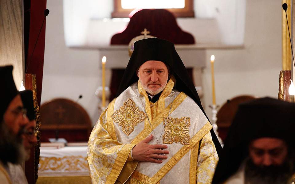 Архиепископ Елпидофор: Днес св. Трима светители блестят като три слънца