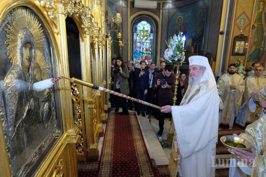 „Catapeteasma unei biserici este icoana Împărăţiei cerurilor”