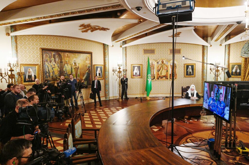 В праздник Рождества Христова состоялся телемост Святейшего Патриарха Кирилла с членами экипажа Международной космической станции