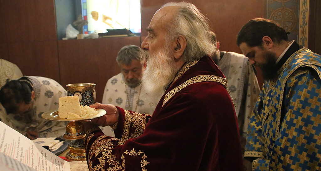 Патријарашка Литургија у цркви Рођења Светог Јована на Централном гробљу