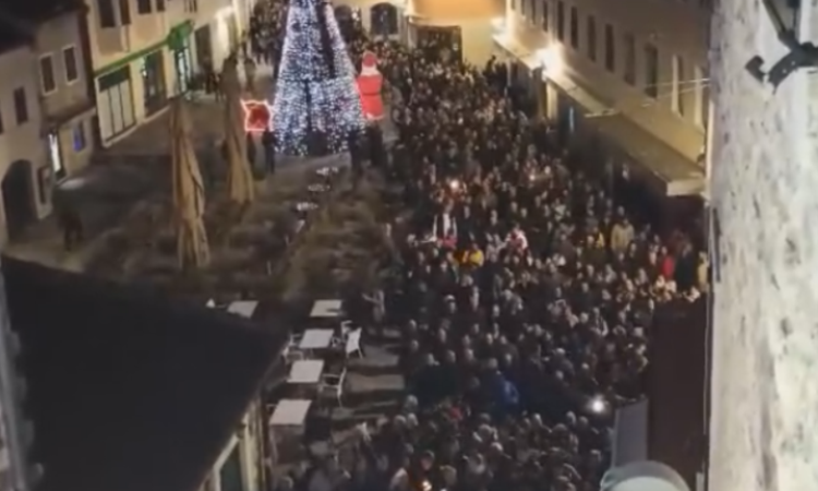 Херцег Нови: Молебан и крсни ход уочи Ваисљевдана