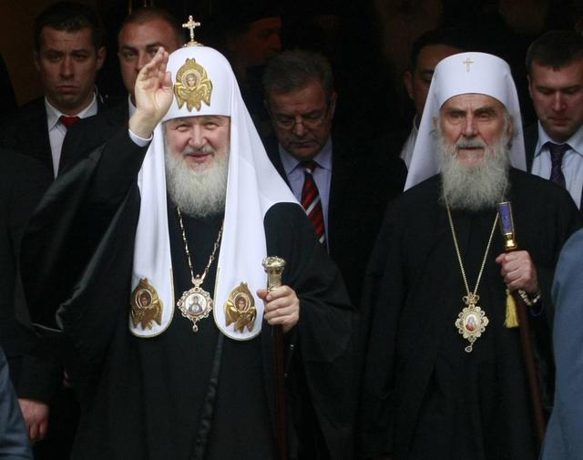 Патријарх Кирил честитао патријарху Иринеју годишњицу устоличења