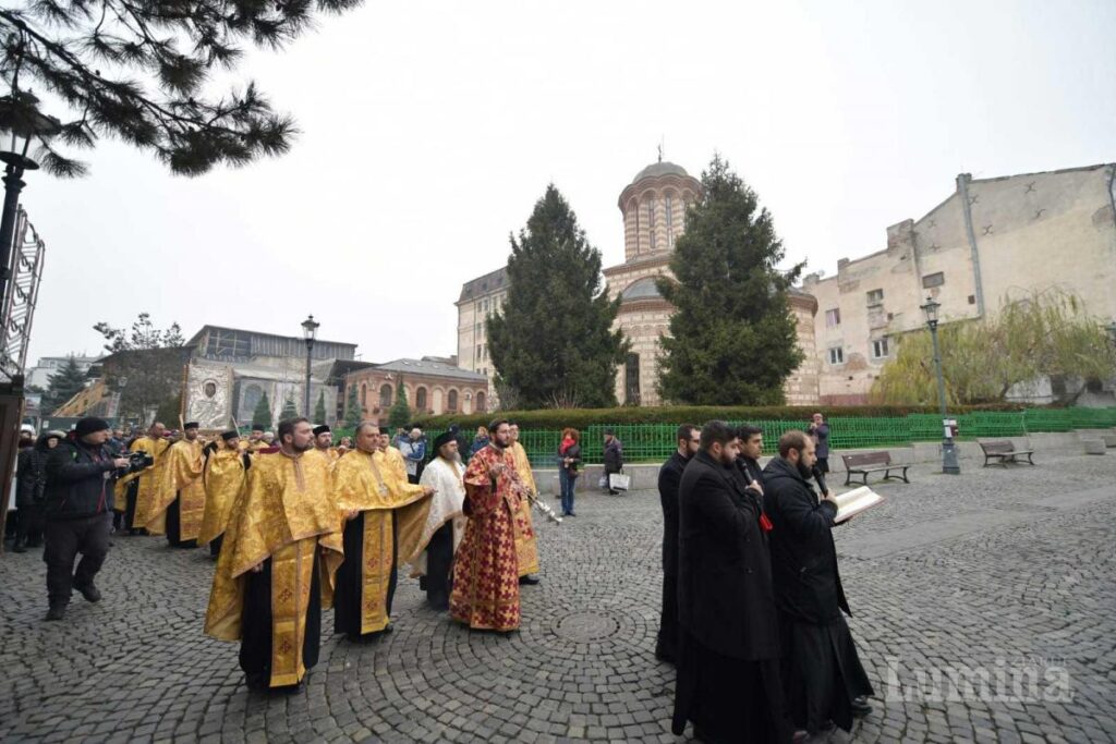 Procesiune cu moaștele și icoana Sfântului Cuvios Antonie cel Mare în Centrul Vechi