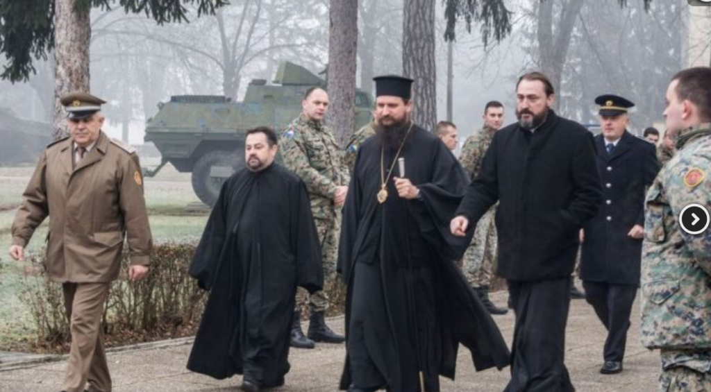 Света архијерејска Литургија и Божићни пријем у касарни „Козара“