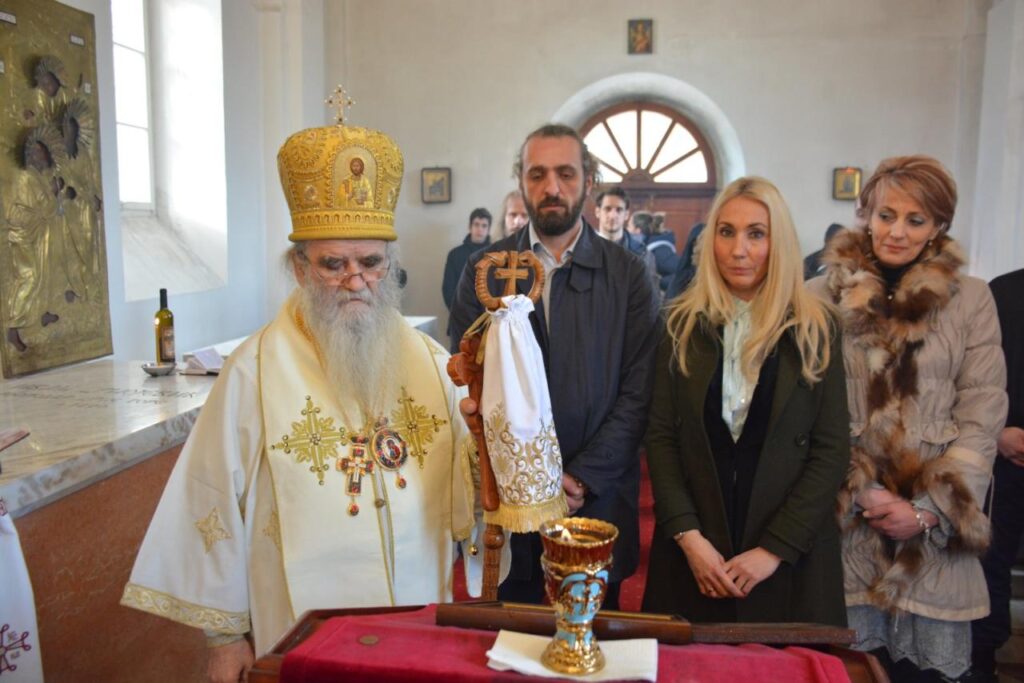 Митрополит Амфилохије: Христолика љубав је она љубав која везује брачнике