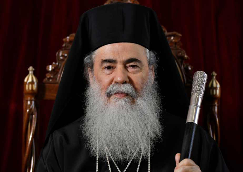 البطريرك ثيوفيلوس: نحتفل بميلاد المسيح وانتصاراتنا القانونية لحماية العقارات الأرثوذكسية
