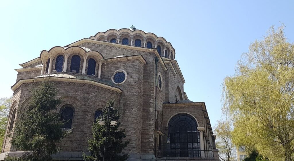 Kisha hodhi poshtë projektin italian për sheshin “Shën e Diela” në Sofje